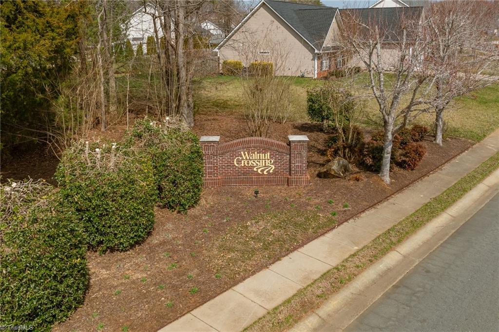 713 Hawthorn Ridge Drive
