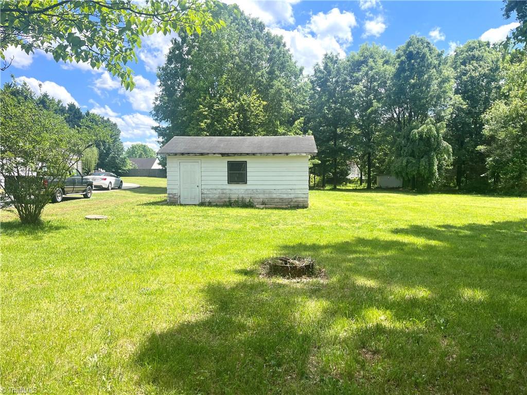 4200 Glenn Hi Road, Winston-Salem