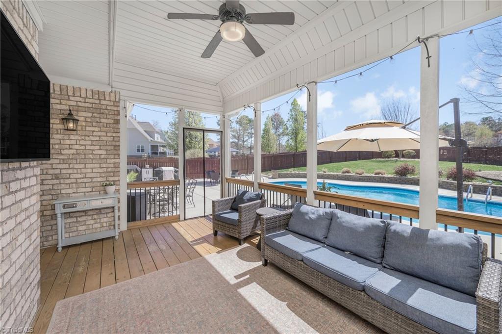5067 Peppertree Road