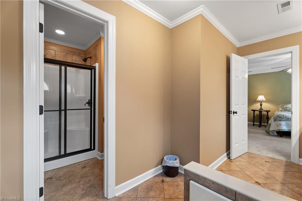 900 Ridge Gate Drive