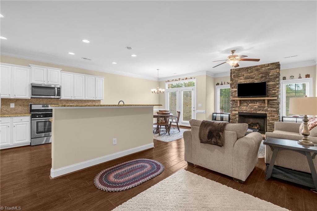 667 Stags Leap Court