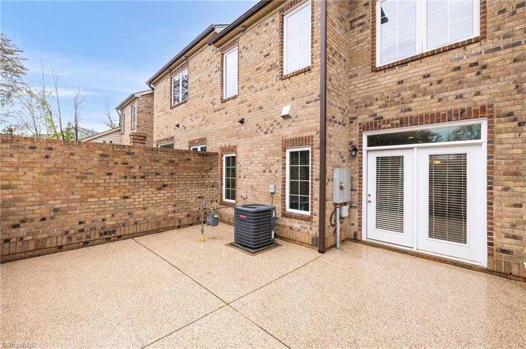 667 Stags Leap Court