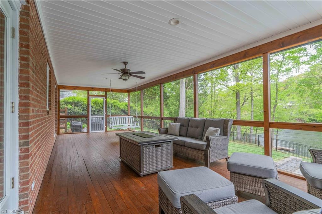 4424 Woodlark Court