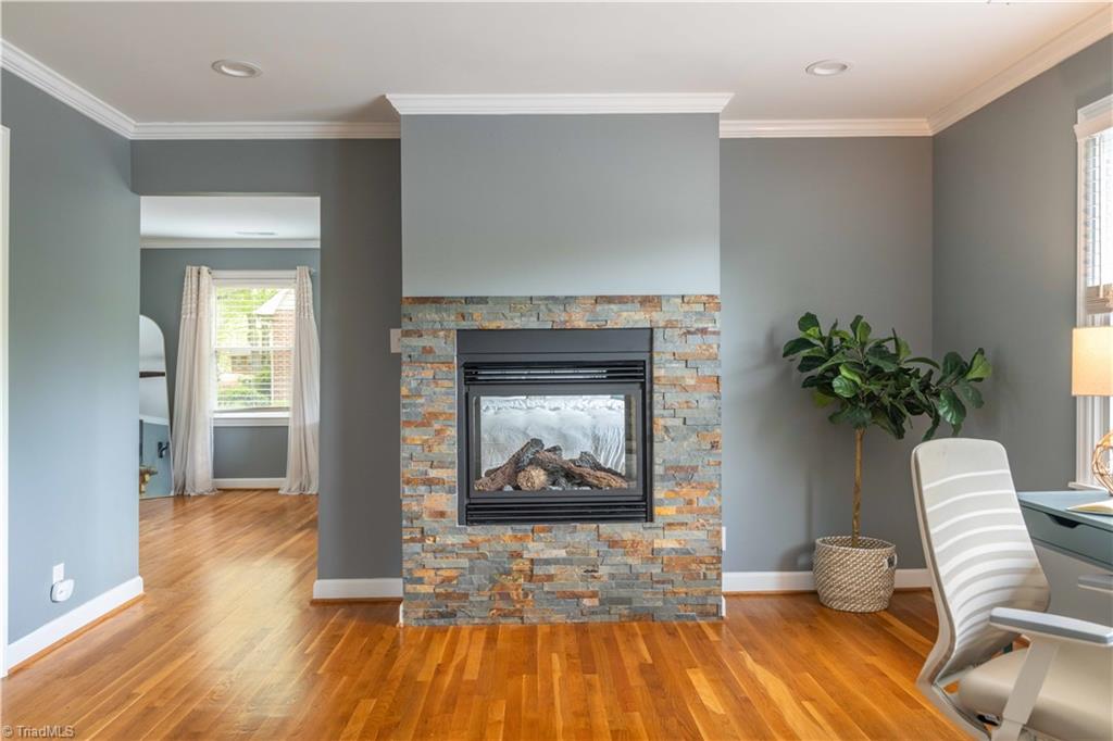4424 Woodlark Court