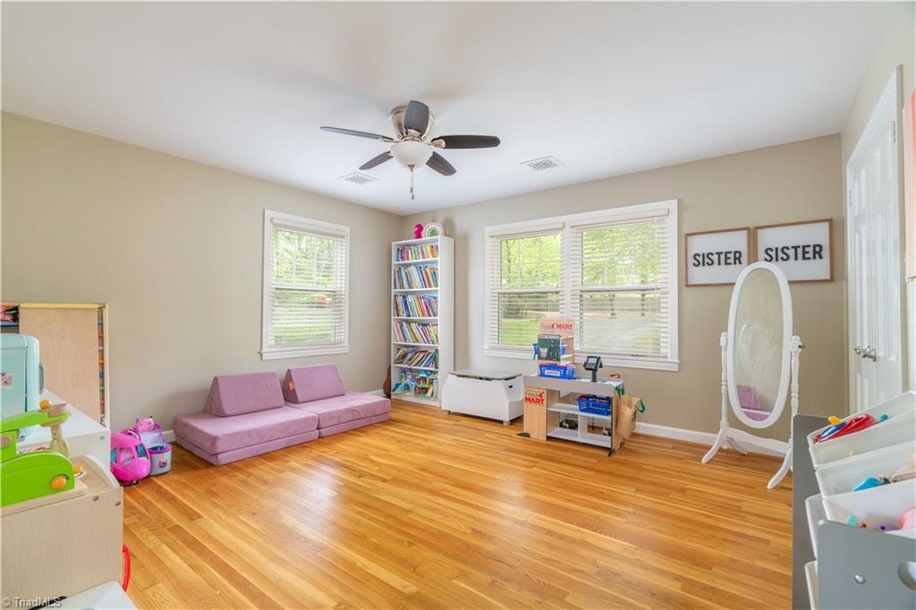 4424 Woodlark Court