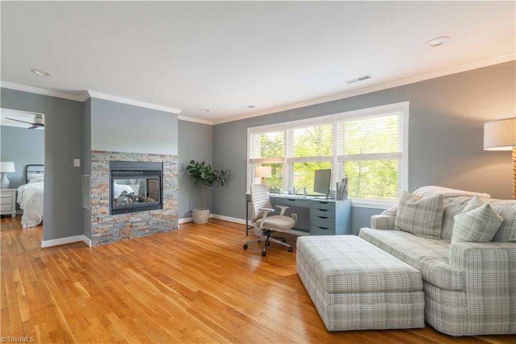 4424 Woodlark Court