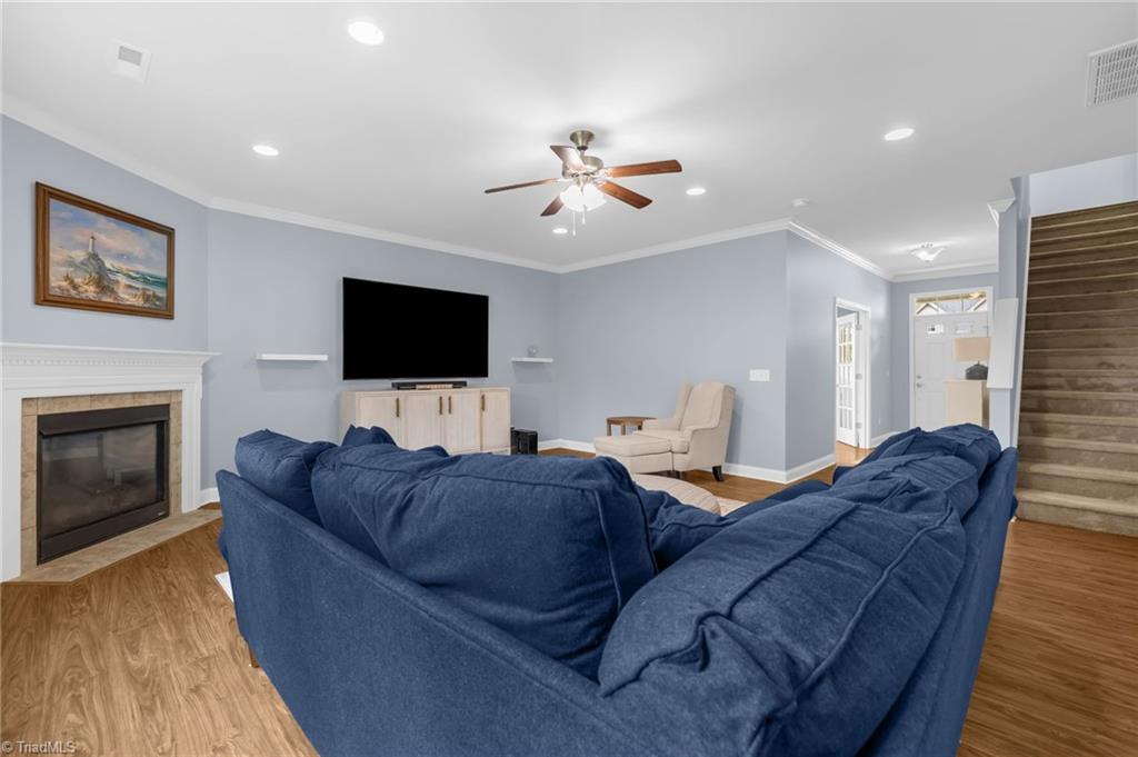 6212 Hampton Chase Drive