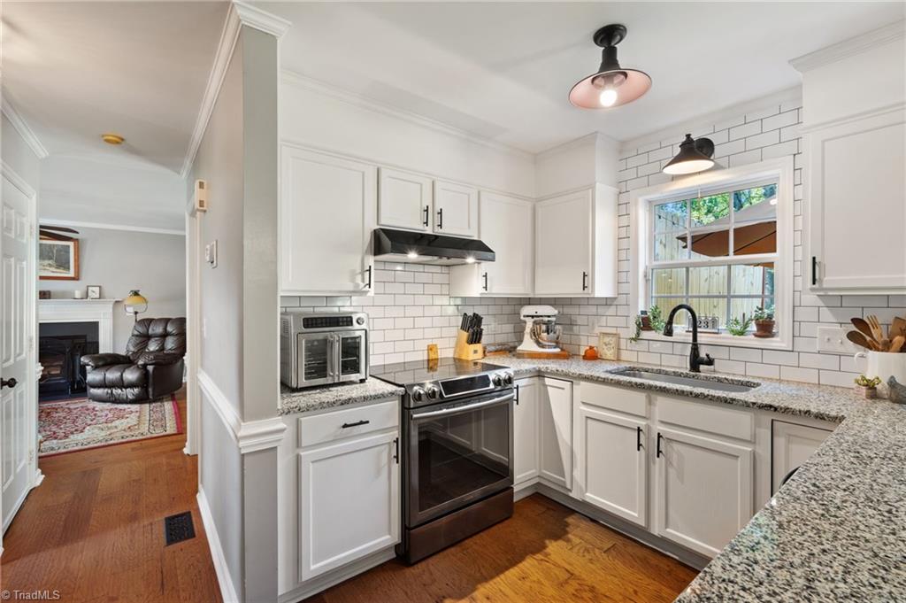 2061 Heidelbury Drive, Winston-Salem