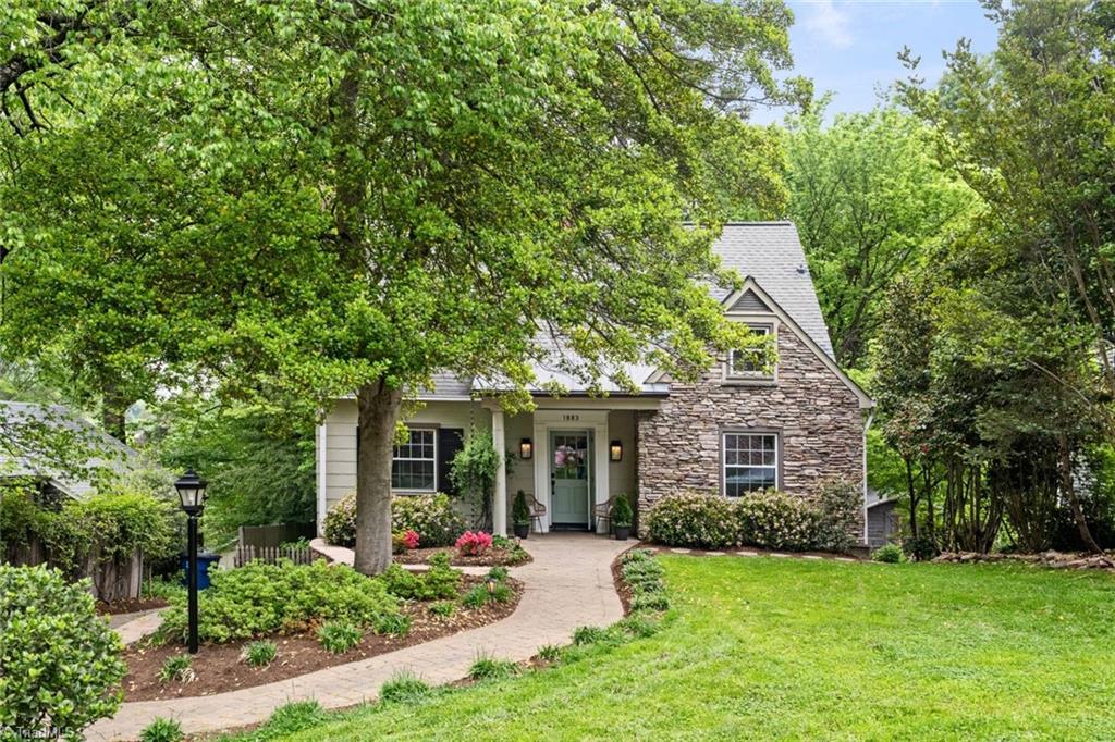 1883 Meadowbrook Drive, Winston-Salem