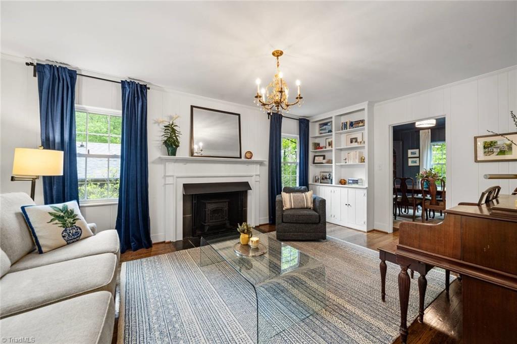 1883 Meadowbrook Drive, Winston-Salem