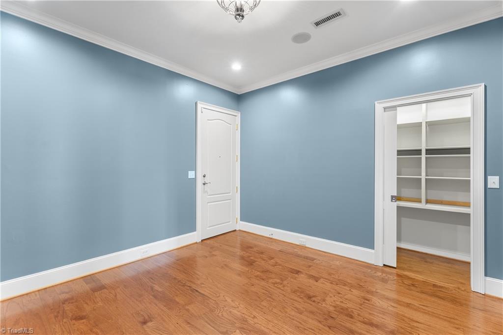 1 Park Vista Lane # 430, Winston-Salem Unit: 430