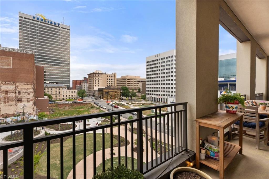 1 Park Vista Lane # 430, Winston-Salem Unit: 430
