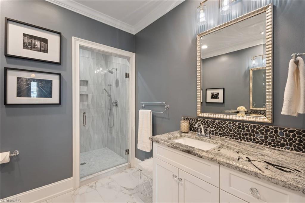 1 Park Vista Lane # 430, Winston-Salem Unit: 430