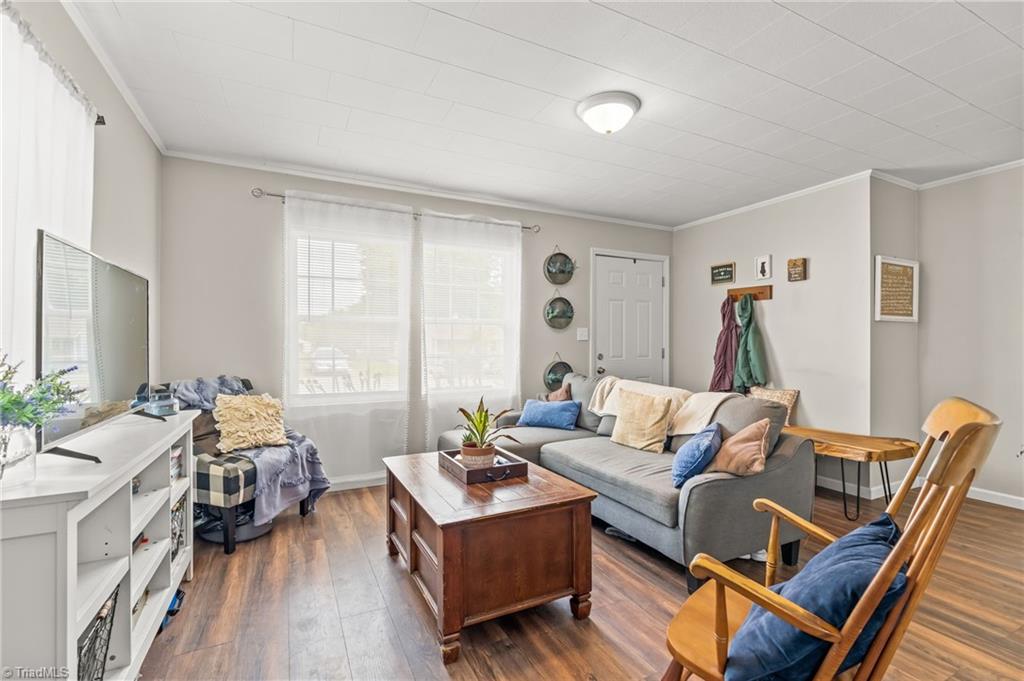 230 Friendly Avenue