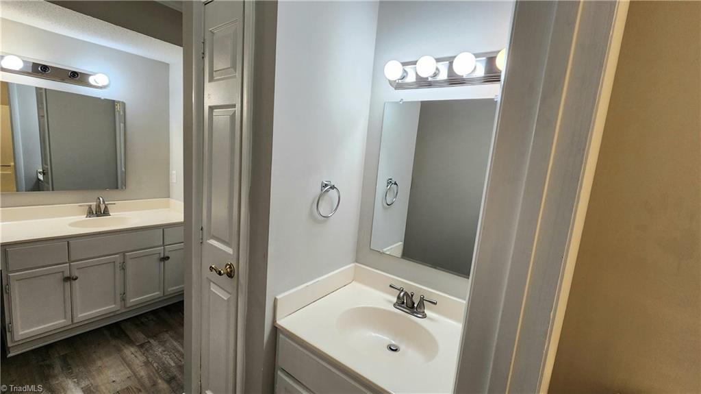 127 Cedar Cove Lane, Winston-Salem