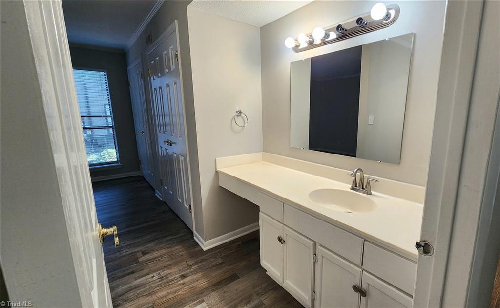 127 Cedar Cove Lane, Winston-Salem