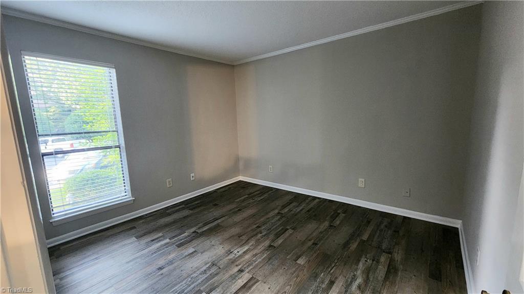 127 Cedar Cove Lane, Winston-Salem
