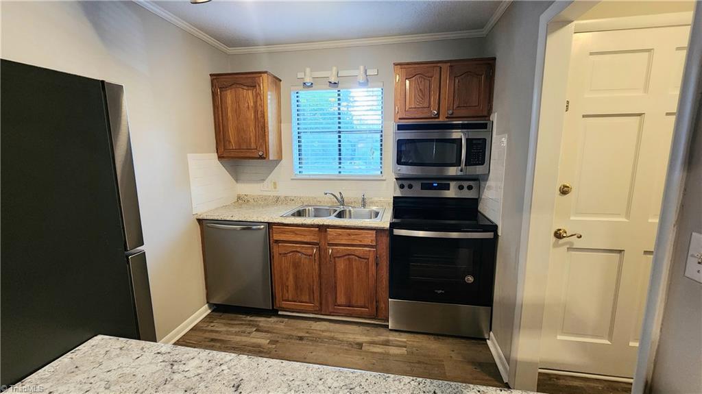 127 Cedar Cove Lane, Winston-Salem
