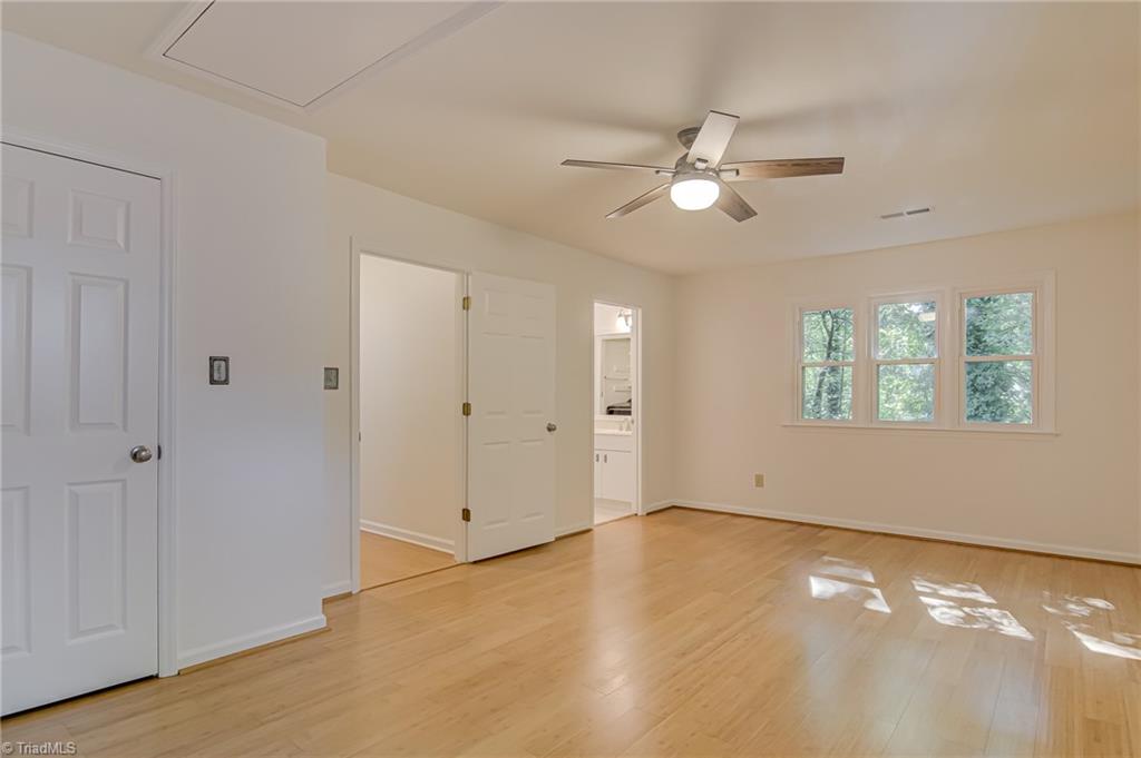 33 Carrisbrooke Lane, Winston-Salem