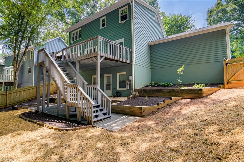 33 Carrisbrooke Lane, Winston-Salem