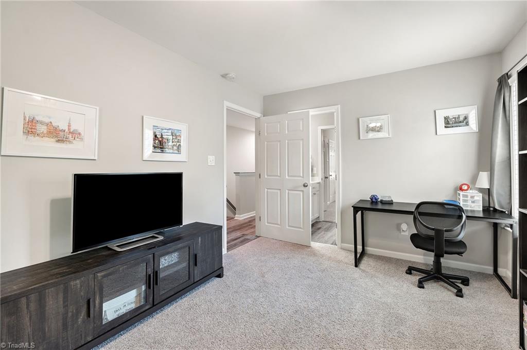 2948 Lashmit Drive, Winston-Salem