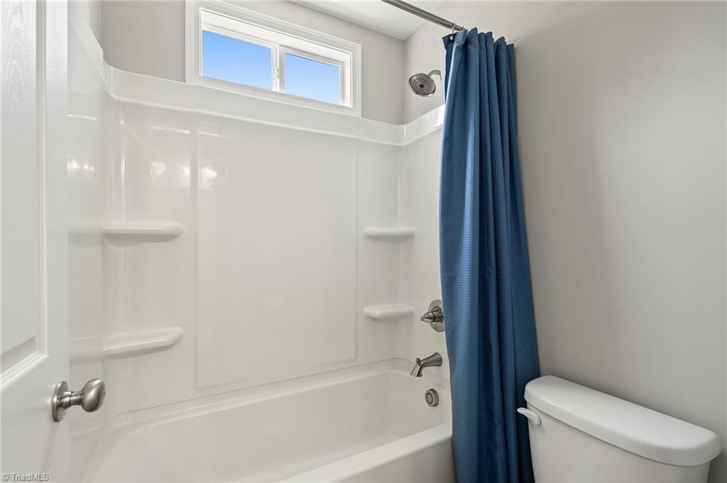 2948 Lashmit Drive, Winston-Salem