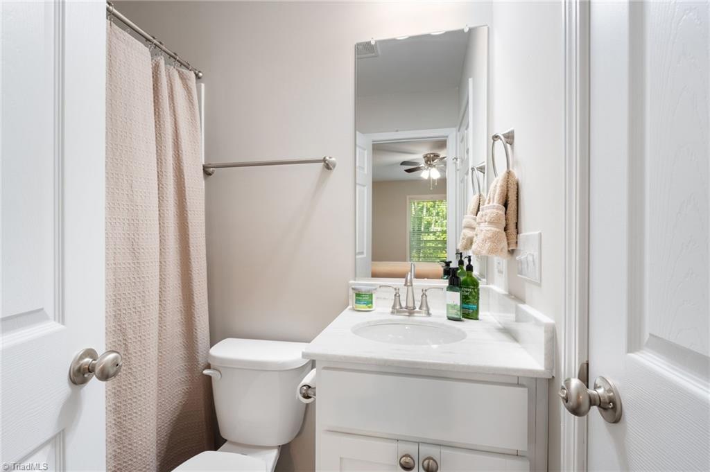 2948 Lashmit Drive, Winston-Salem