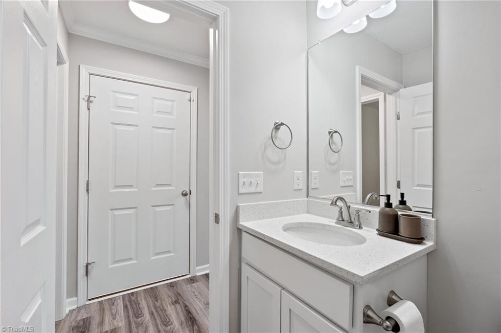 2948 Lashmit Drive, Winston-Salem