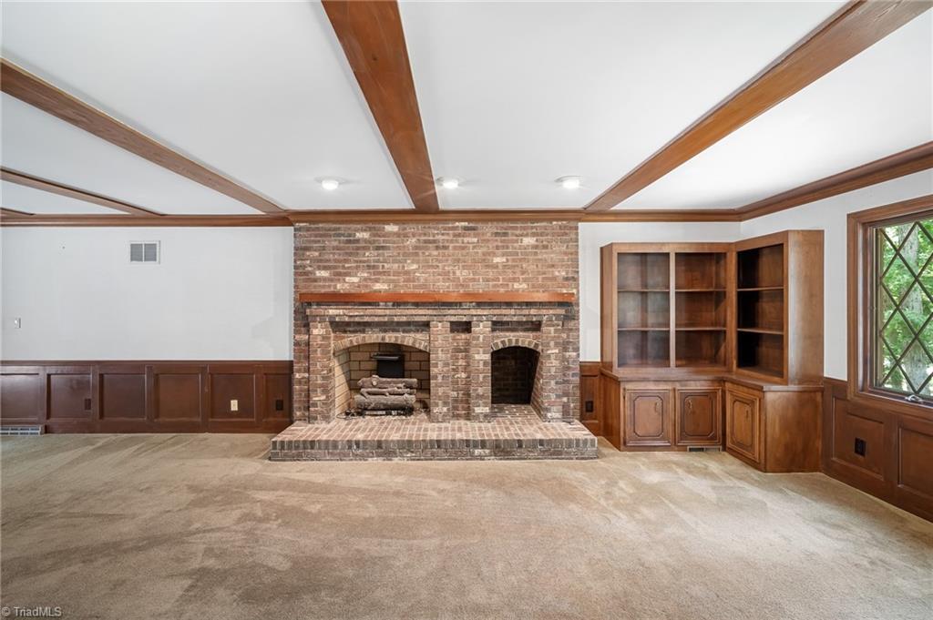 304 Cascade Drive