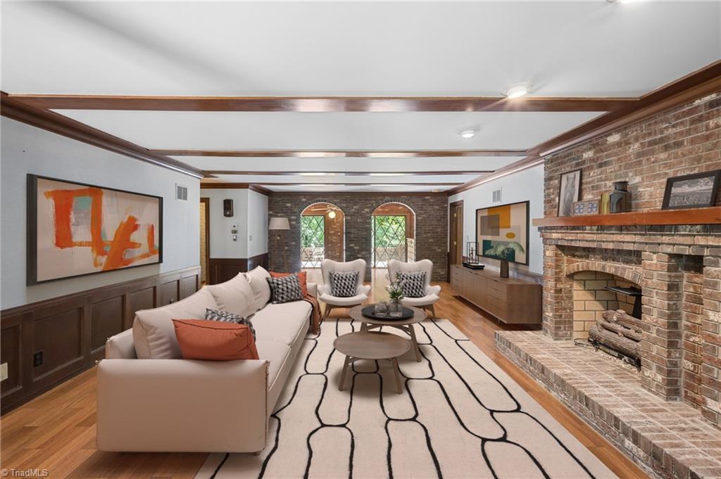 304 Cascade Drive