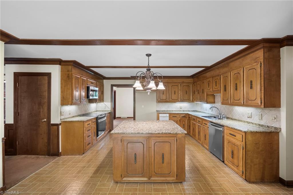 304 Cascade Drive