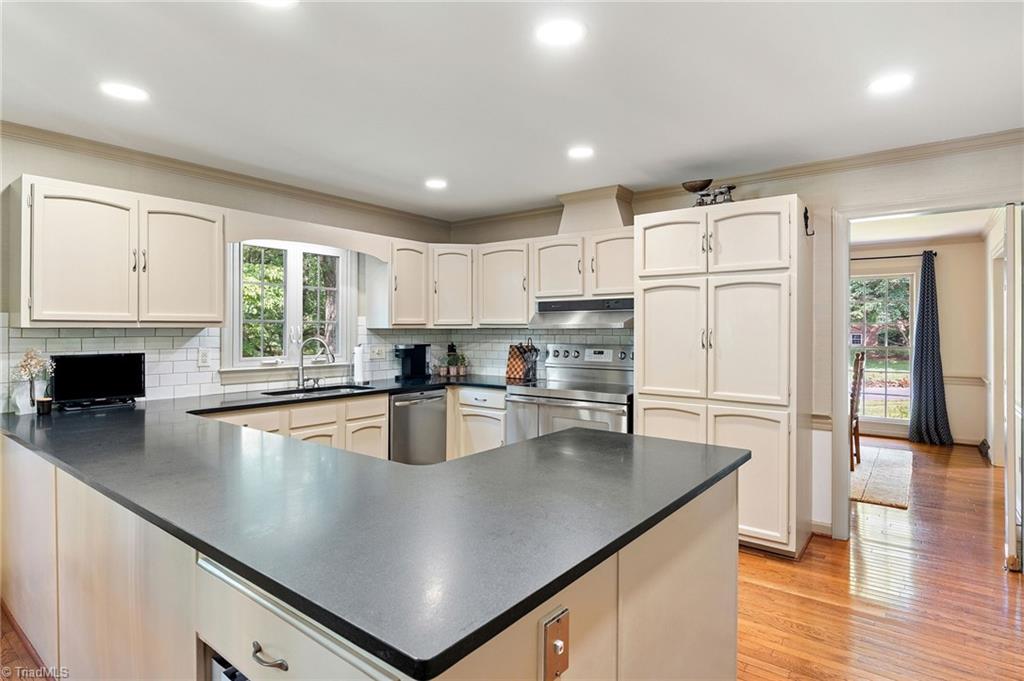 205 Heatherton Way, Winston-Salem