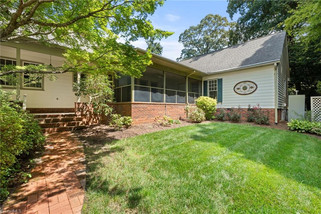 205 Heatherton Way, Winston-Salem