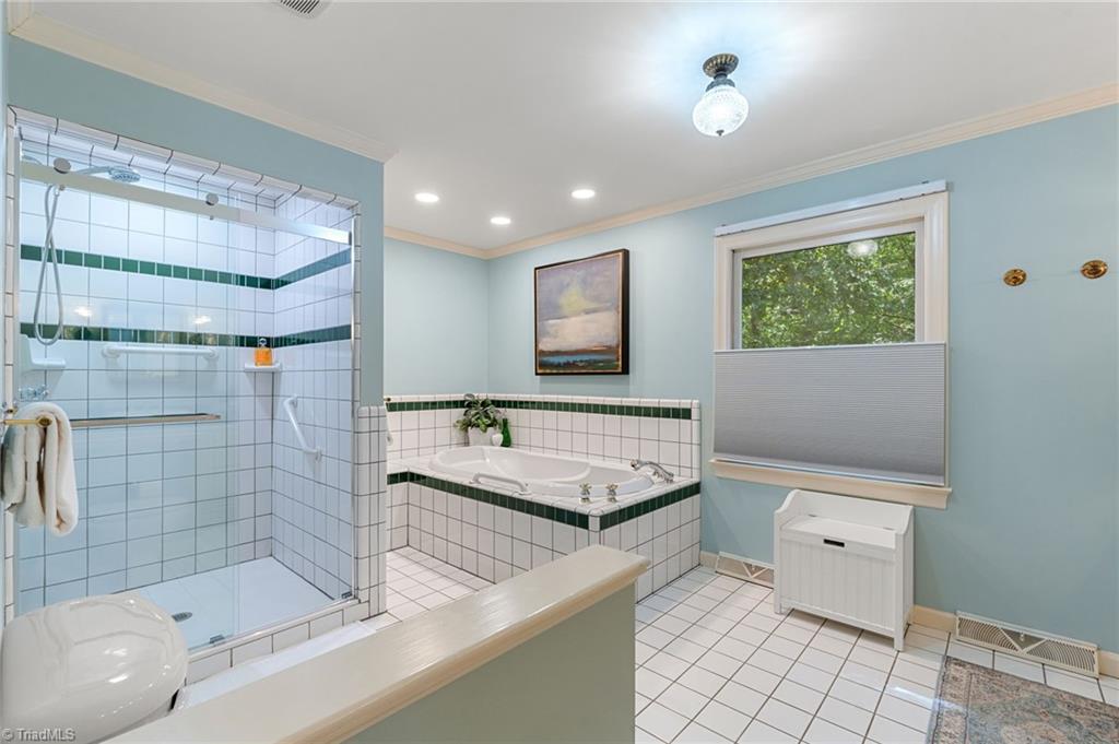 205 Heatherton Way, Winston-Salem