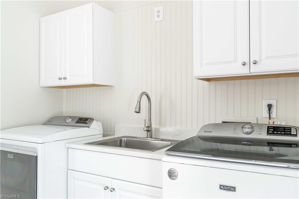 3940 Beechridge Road, Winston-Salem