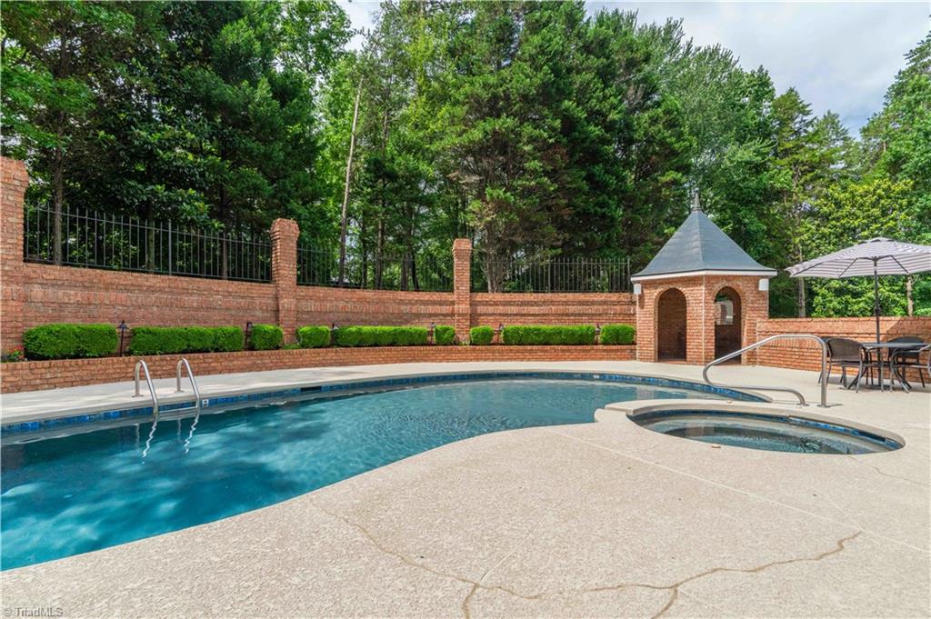 3940 Beechridge Road, Winston-Salem