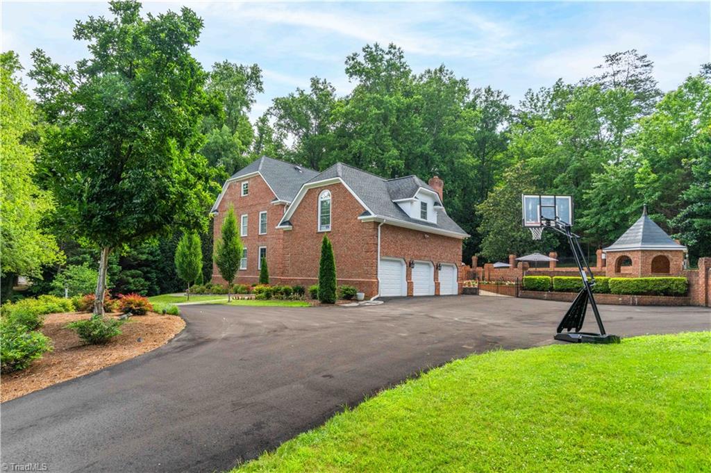 3940 Beechridge Road, Winston-Salem