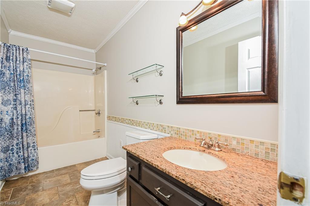 5046 Fleetwood Circle, Winston-Salem