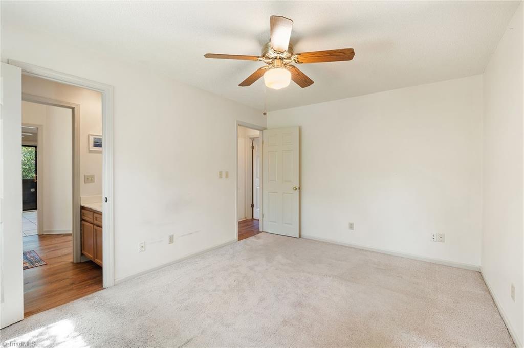 194 Kinloch Court, Winston-Salem
