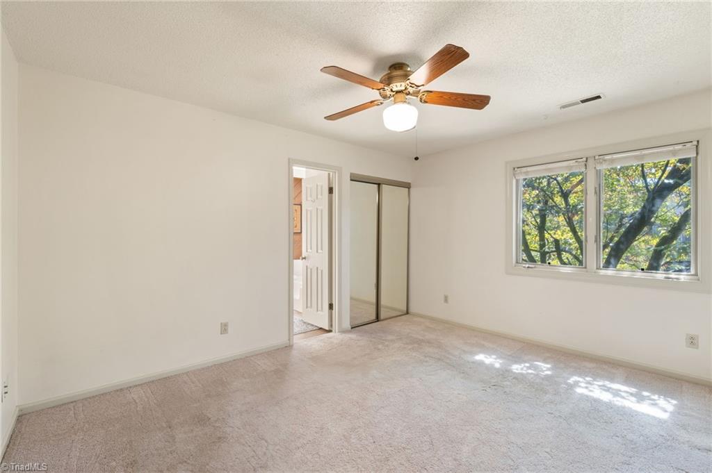 194 Kinloch Court, Winston-Salem