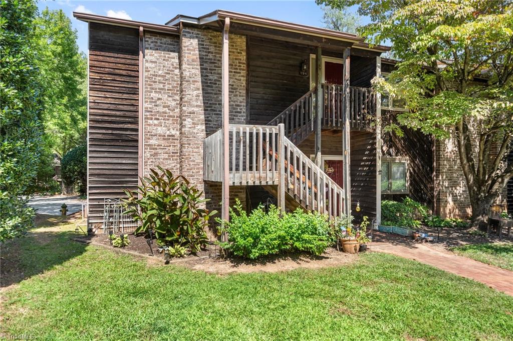 194 Kinloch Court, Winston-Salem