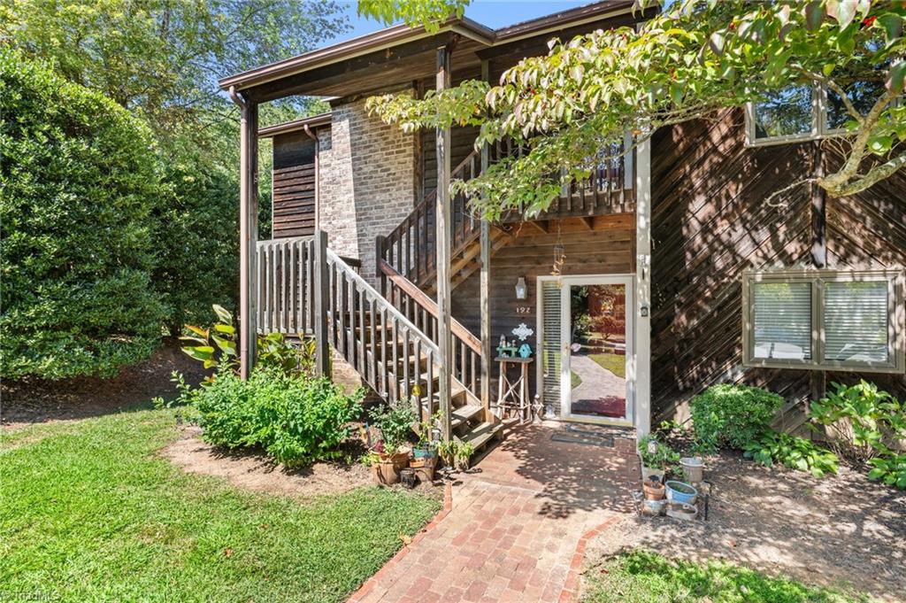 194 Kinloch Court, Winston-Salem
