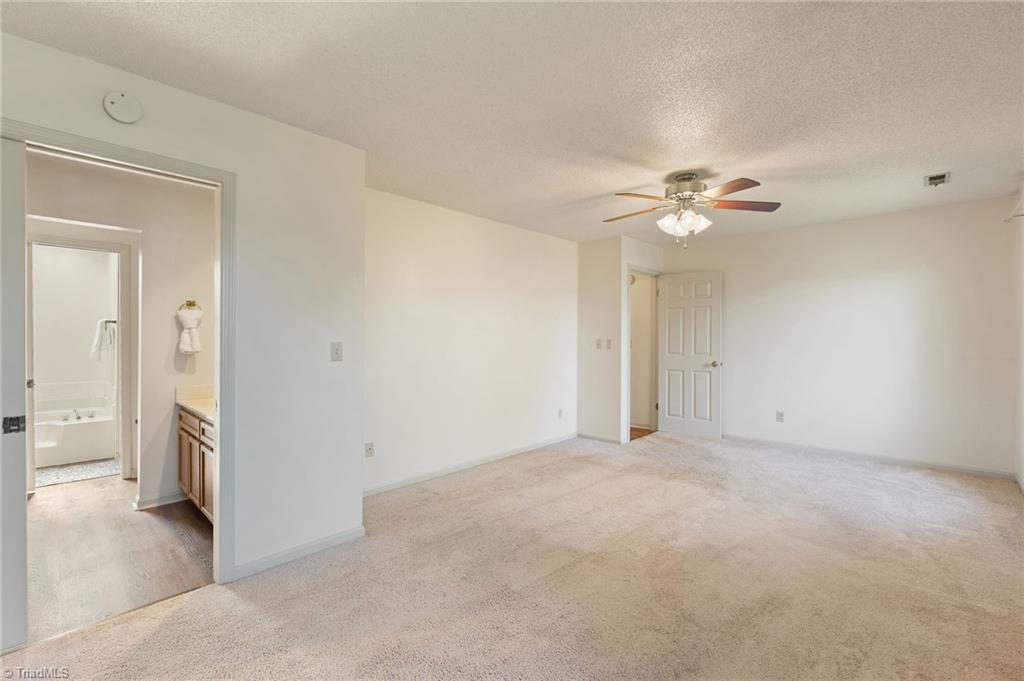 194 Kinloch Court, Winston-Salem