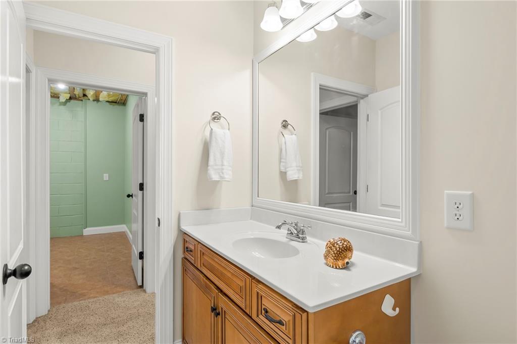5012 Cedarwood Drive, Winston-Salem