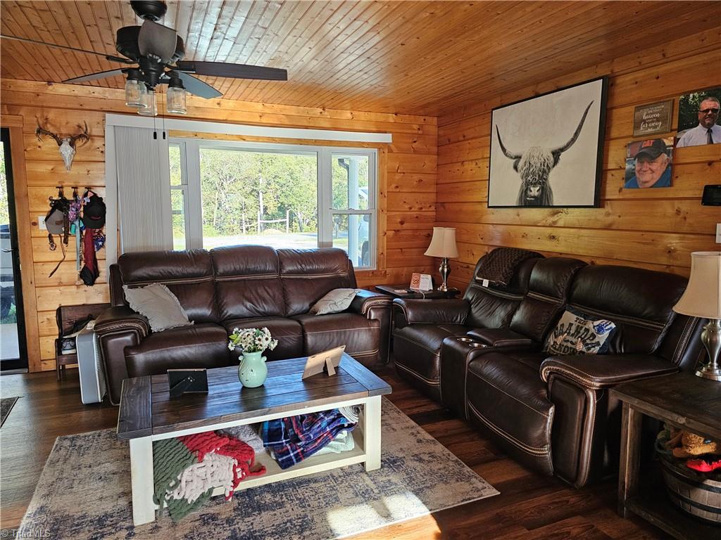 158 Martha Lowe Road