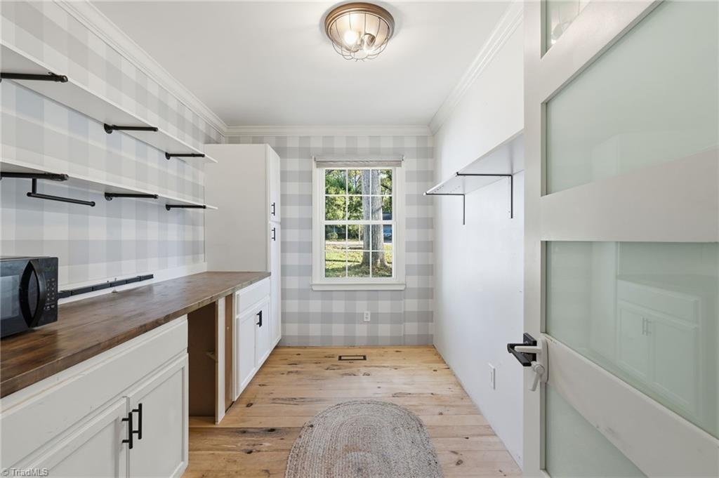 4274 Sunnydell Drive, Winston-Salem