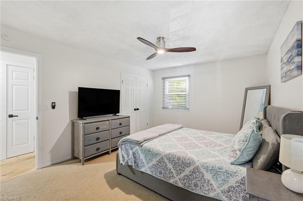 4274 Sunnydell Drive, Winston-Salem