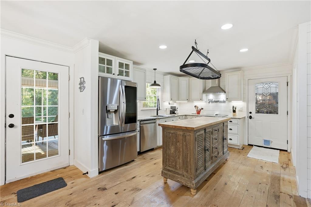 4274 Sunnydell Drive, Winston-Salem