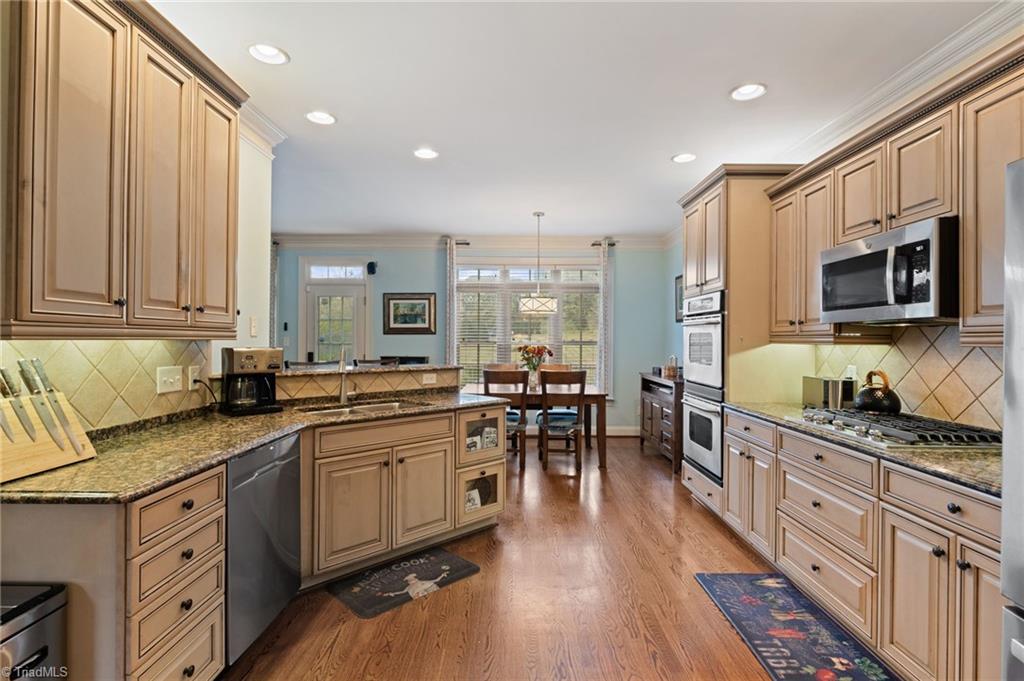 7906 Goldeneye Court