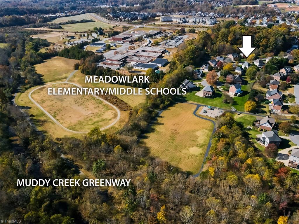445 Ashbry Run Drive, Winston-Salem